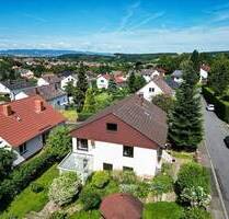 Großzügiges Einfamilienhaus mit Einliegerwohnung in begehrter Wohn- und Aussichtslage von Kaufungen