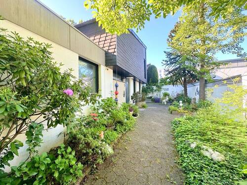 Außenansicht - 4 Zimmer Einfamilienhaus zum Kaufen in Erkrath-Hochdahl