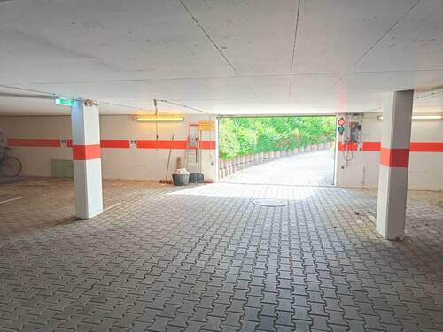 Ausfahrt Tiefgarage - 