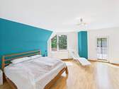 Elternschlafzimmer + Terrasse - 