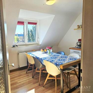 Essecke Küche - * 3-Zimmer-Dachgeschosswohnung mit Stellplatz *