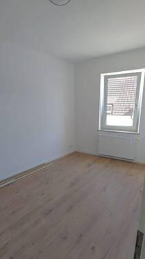 Zimmer 1 - 4 Zimmer Etagenwohnung zum Kaufen in Bellheim