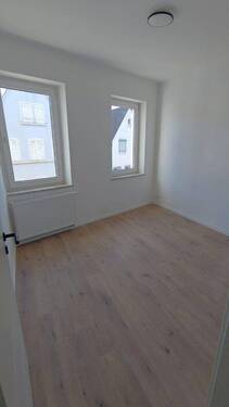 Zimmer 2 - 4 Zimmer Etagenwohnung in Bellheim