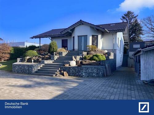 Hausansicht - Modern und stilvoll Wohnen ! - 449.000,00 EUR Kaufpreis, ca.  157,00 m² Wohnfläche