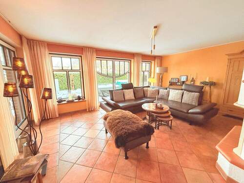 Wohnen - Einfamilienhaus mit 180,20 m&sup2; in Geldern zum Kaufen