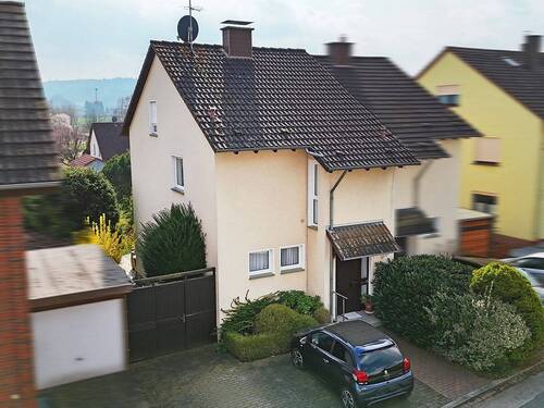 Außenansicht - 5 Zimmer Doppelhaushälfte zum Kaufen in Barntrup