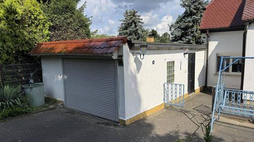 Garage - Einfamilienhaus mit 90,00 m&sup2; in Großpösna zum Kaufen