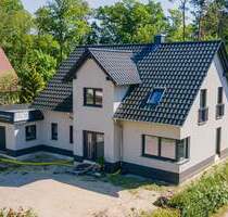 Neubau-Einfamilienhaus Bad Saarow - Mit Erdwärme, Fußbodenheizung, Einbauküche, Garage, Kamin u.v.m.