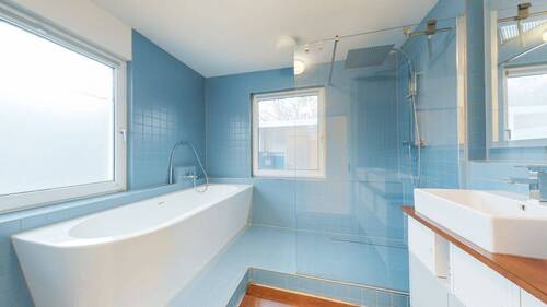 Tageslichtbad im OG - 