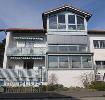 Außergewöhnliche 4-5 Zimmer Wohnung mit allem was das Herz begehrt! inkl. 2 Einzelgaragen! - Großkarolinenfeld