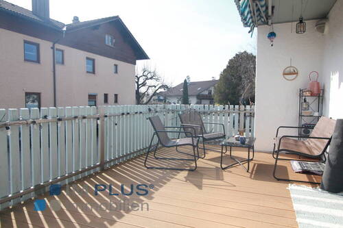 Terrasse nach Süden - 5 Zimmer Etagenwohnung zum Kaufen in Großkarolinenfeld