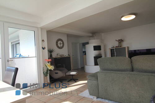 Wohnen - Etagenwohnung mit 143,00 m&sup2; in Großkarolinenfeld zum Kaufen