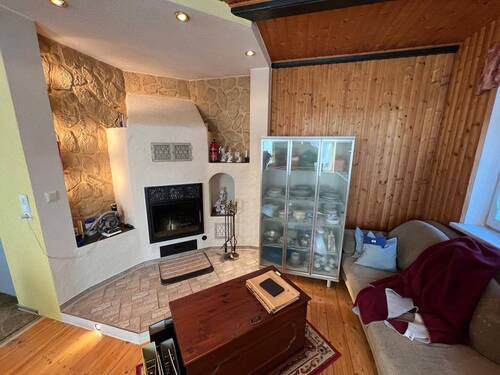 Wohnzimmer - 5 Zimmer Einfamilienhaus in Hildburghausen