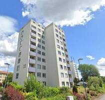 Geräumige 3-Zimmer-Wohnung mit Loggia und getrenntem Bad WC - Langen Oberlinden