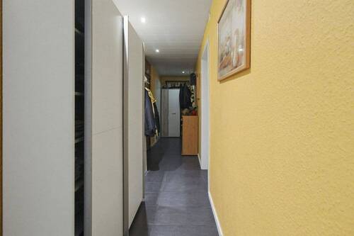 Flur - 4 Zimmer Etagenwohnung in Kamp-Lintfort