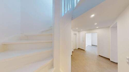 Treppe zum Obergeschoss - 