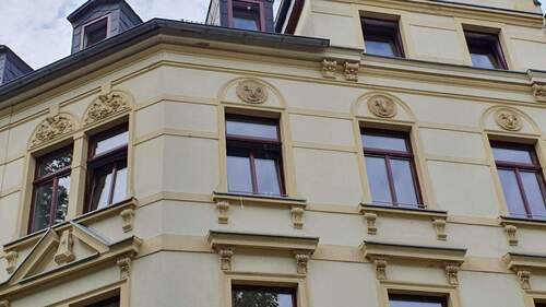 Fassade - Detail - 3 Zimmer Mehrfamilienhaus, Wohnhaus zum Kaufen in Reichenbach