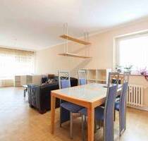 Renovierungsbedürftige 2 - Zimmer Wohnung mit Loggia - Hamburg Rahlstedt