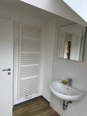 Betreiber WHG Dusch Badezimmer 2.JPG - 
