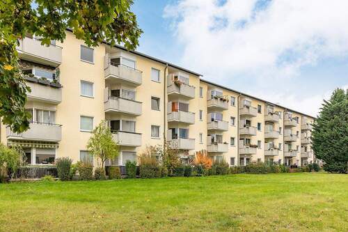 Hinteransicht - Ruhig gelegenes Apartment mit Potential direkt am Gemeindepark
