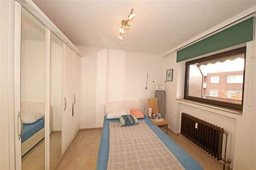 Schlafzimmer - 2 Zimmer Etagenwohnung in Düsseldorf