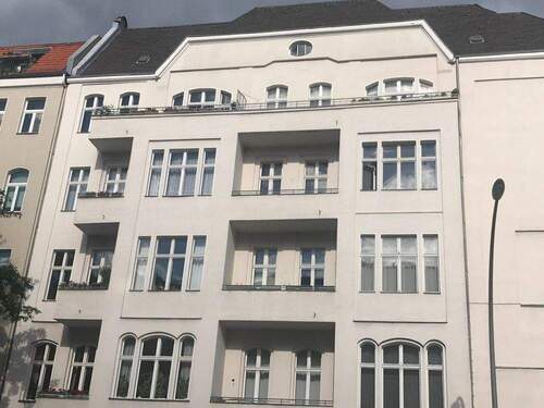 Hausseite_Uhland - 5 Zimmer Etagenwohnung in Berlin