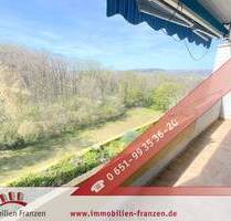 Wohnen im Grünen mit Ausblick - gepflegte 2-Zimmer-Wohnung mit Balkon und Tiefgarage! - Trier / Mariahof