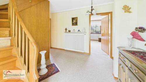 Diele - 7 Zimmer Einfamilienhaus in Merzig-Fitten