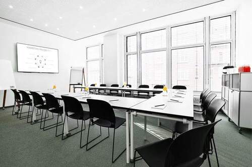 Seminarraum mit Aussenterrassen - 