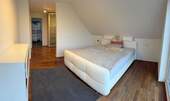 Schlafzimmer mit Ankleide - 
