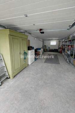 Garage mit Grube - 
