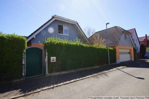 Ansicht strassenseitig - 4 Zimmer Einfamilienhaus zum Kaufen in Amt Wachsenburg OT Sülzenbrücken