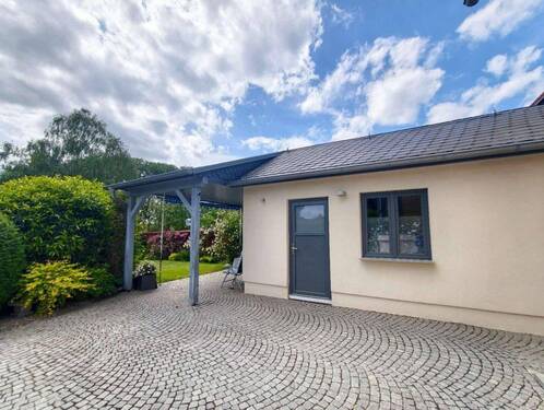 Garage mit Freisitz - 