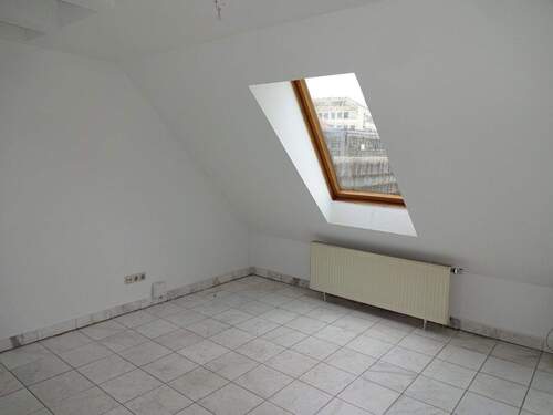 Dem Regen lauschen ! - Etagenwohnung mit 60,00 m&sup2; in Aschaffenburg zur Miete