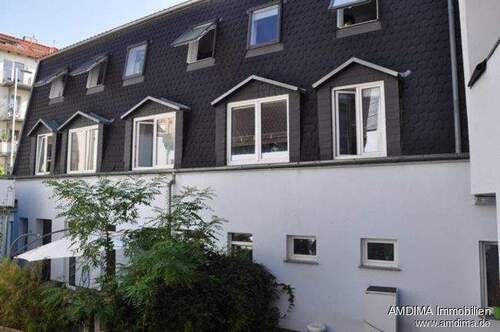 Frontansicht - 5 Zimmer Mehrfamilienhaus, Wohnhaus zum Kaufen in Nürnberg