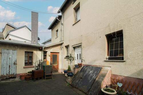 Außenansicht Haus1 - 9 Zimmer Mehrfamilienhaus, Wohnhaus in Leutesdorf