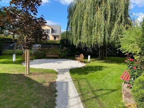 Gemeinschaftsgarten - ca. 124 m² Garten Reihenendhaus mit Terrasse