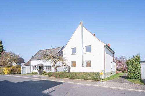 Straßenansicht 13 + 11 - 