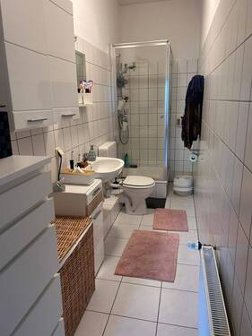 Bad - Etagenwohnung mit 52,00 m&sup2; in Hannover zur Miete