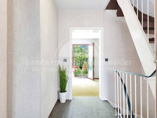 Flur (EG) - 5 Zimmer Mehrfamilienhaus, Wohnhaus in Hamburg