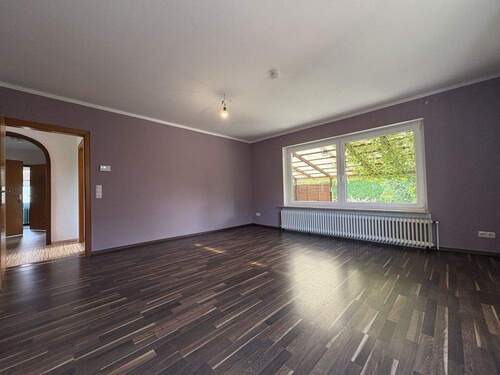 Wohnzimmer - 4 Zimmer Einfamilienhaus in Stadland / Schwei