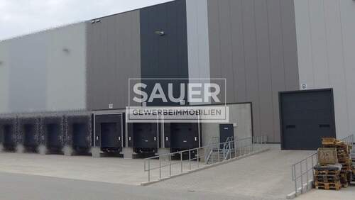 Anlieferung Teilfläche 2.800 m² - Halle zur Miete in Ludwigsfelde