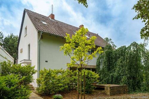 Hausansicht - Ein Zuhause der Möglichkeiten - tolles Wohnensemble mit viel Platz und fantastischer Vielseitigkeit