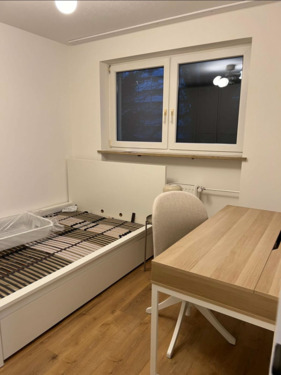 Zimmer 1.png - Vollmöbliertes WG-Zimmer in guter Lage