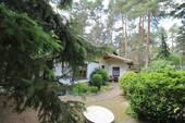 Hausansicht - Ein kleines Paradies im Grünen - 50.000,00&nbsp;EUR Kaufpreis, ca.&nbsp; 46,00&nbsp;m&sup2;&nbsp;Wohnfl&auml;che