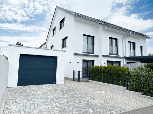 Ansicht Haus - Wohnen & Wohlfühlen: Großzügige Doppelhaushälfte mit 6 Zimmern im Herzen von Senden