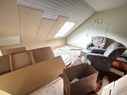 Ausbaufähiger Dachboden WHG 1 (2) - 