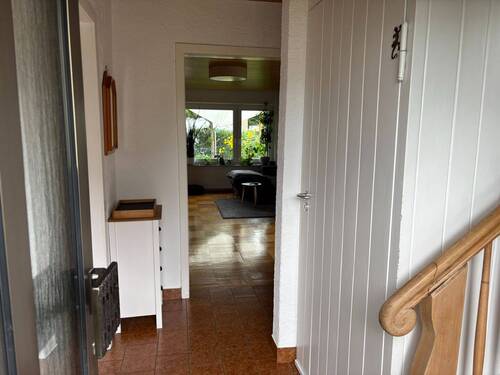 Eingang - 5 Zimmer Einfamilienhaus in Dettenhausen