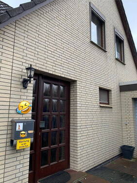 Eingangsbereich - Solides Ein- Zweifamilienhaus in Cuxhaven Sahlenburg