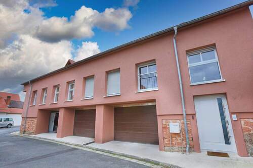 Haus 2 - Traumhaft wohnen: Kernsaniertes Haus in Hasselroth - jetzt letzte verfügbare Einheit sichern!